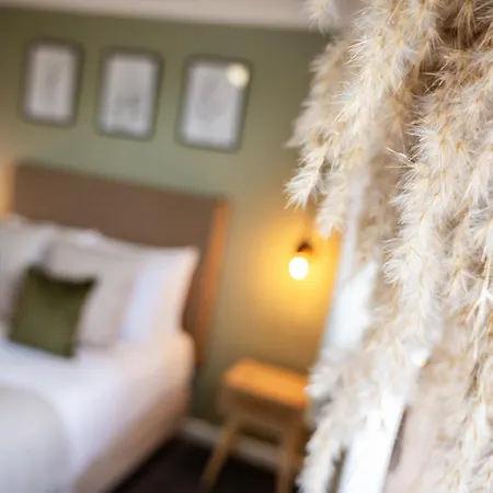 For Seasons Otel