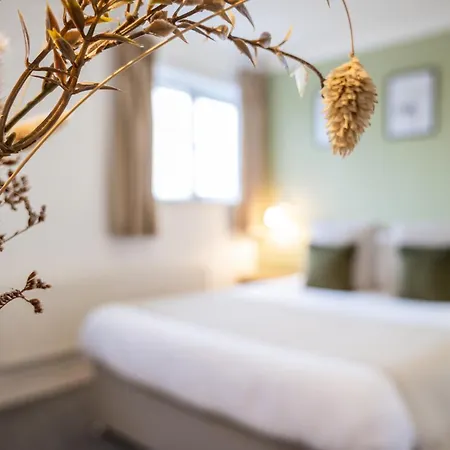 For Seasons Otel