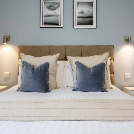 Otel For Seasons